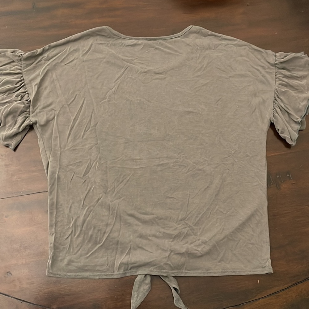 Front Tie Top - Picture 2 of 4